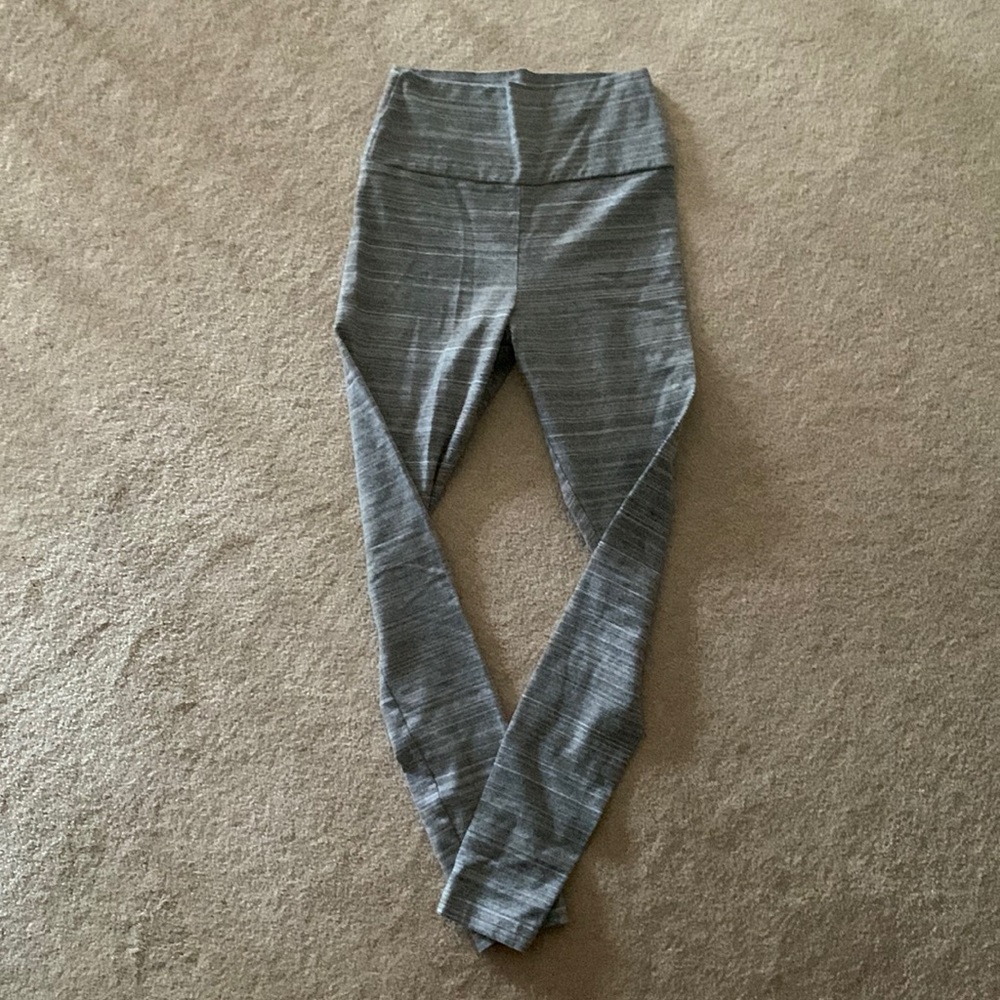 Talula/Aritzia grey pattern leggings, size small